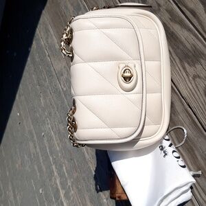 Pillow Madison Shoulder Bag 18 With Quilting